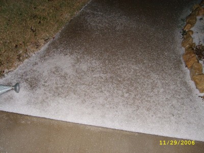 11-29-06 1006 pm sleet on sidewak.jpg